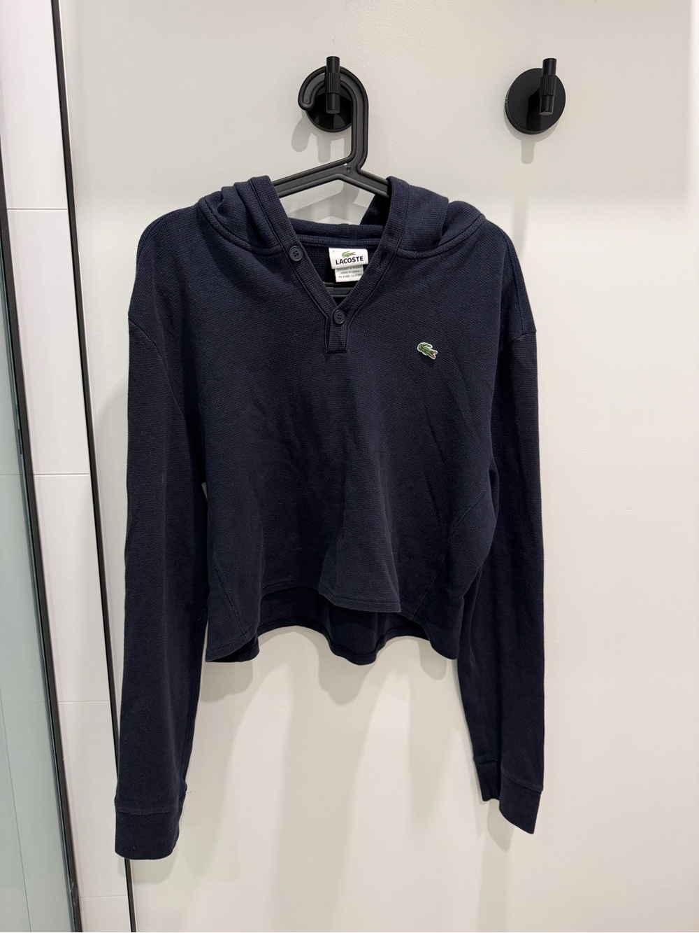 Vintage cropped Lacoste Navy Waffle-Knit Pullover with Green Crocodile size L